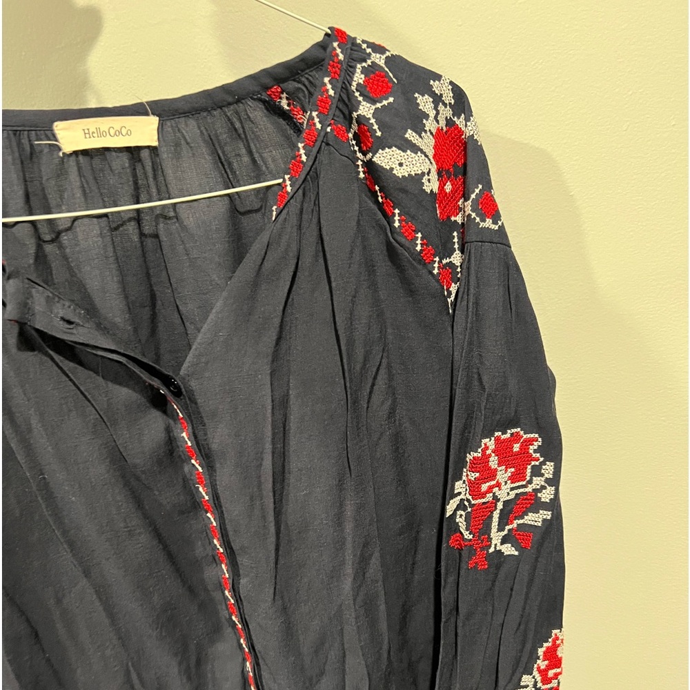 Embroidered loose linen tops!💙 - Picture 4 of 6